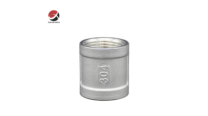 不鏽鋼(gang)鑄内絲有(you)邊内牙接(jiē)頭管件